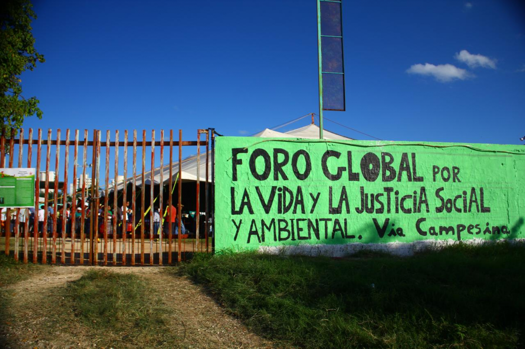 Asociación Campesina del Valle del Rio Cimitarra (ACVC) est membre de La via campesina, mouvement altermondialiste international coordonnant des organisations de petits et moyens paysans, de travailleurs agricoles, de fermes rurales, de communautés indigènes d'Asie, des Amériques, d'Europe et d'Afrique. © Sheila Menon_Friends of the Earth International/Flickr