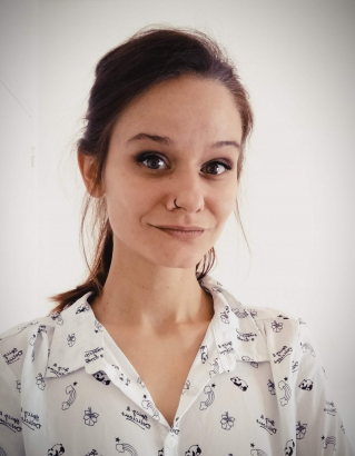 Davina Hundert