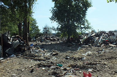 Le bidonville du Samaritain après sa démolition, fin août 2015. © Jacques Michel Ngimbous