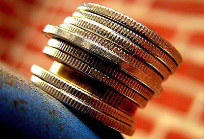 Money makes the world go round ©Linus Bohman / Flickr